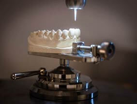 Gebiss im Labor Gebiss